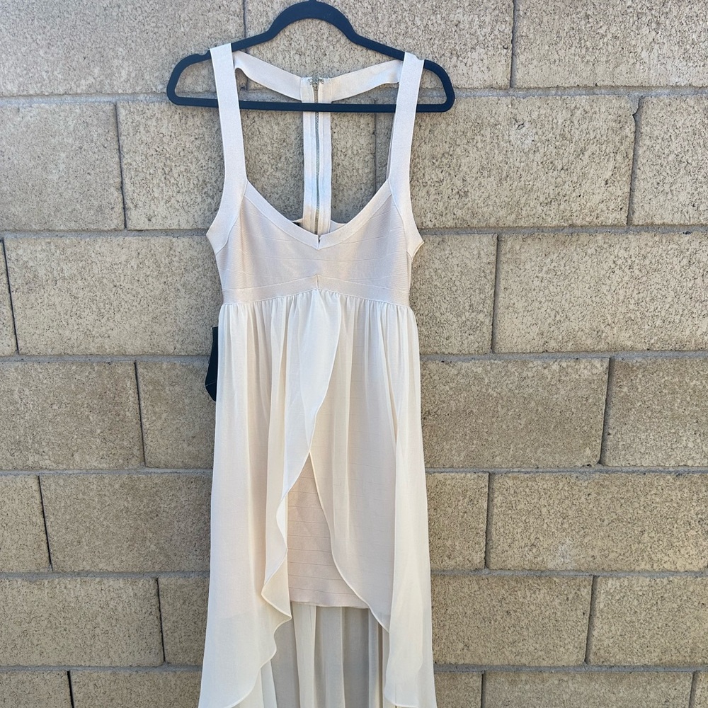 BEBE FLOW SKIRT BANDAGE DRESS